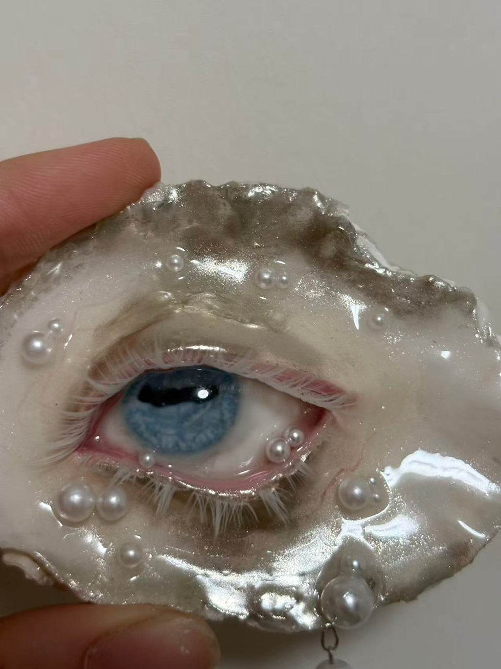 Blue Pupil Silver-Makeup — Pearl Oyster Eye