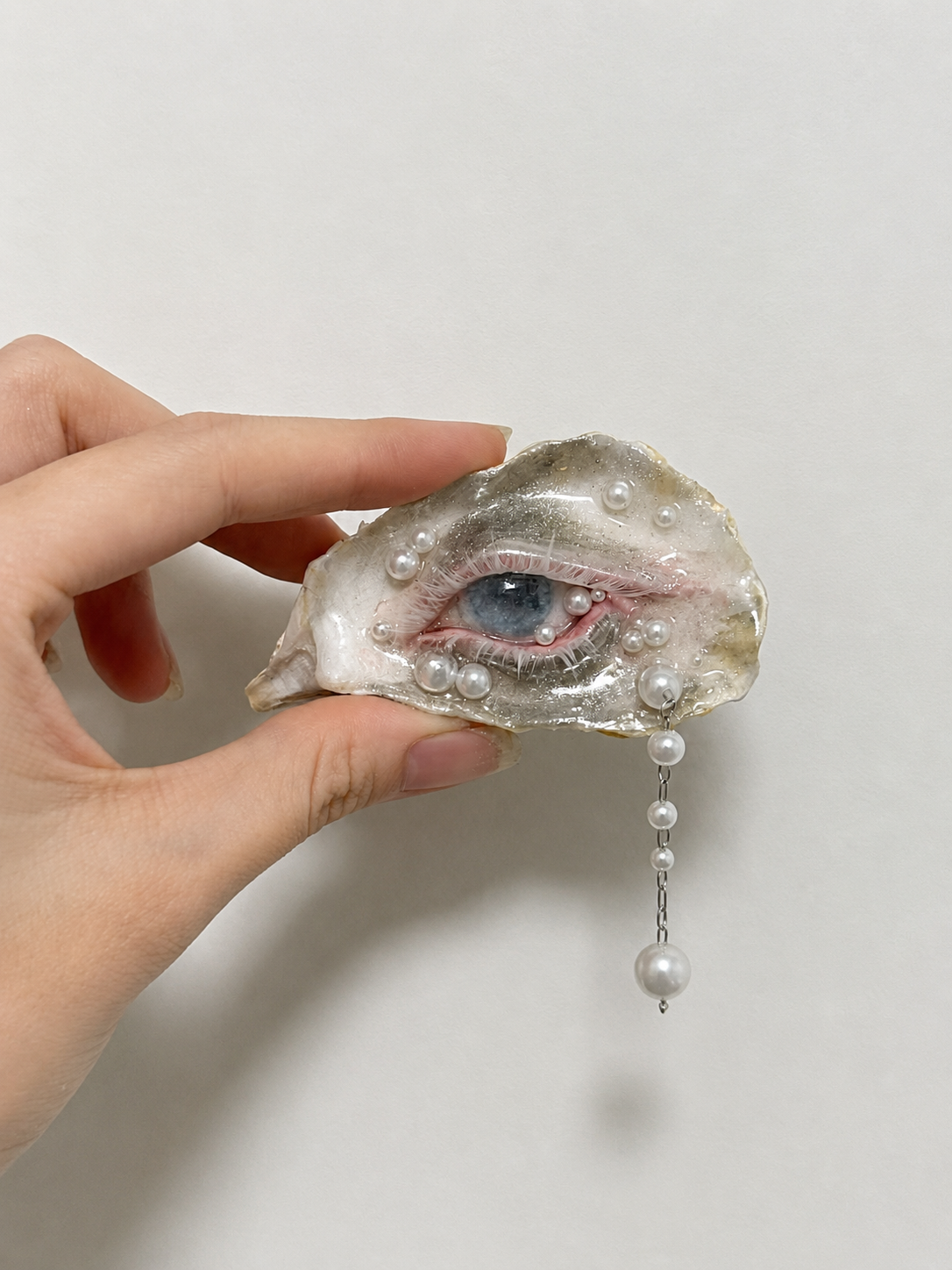 Blue Pupil Silver-Makeup — Pearl Oyster Eye