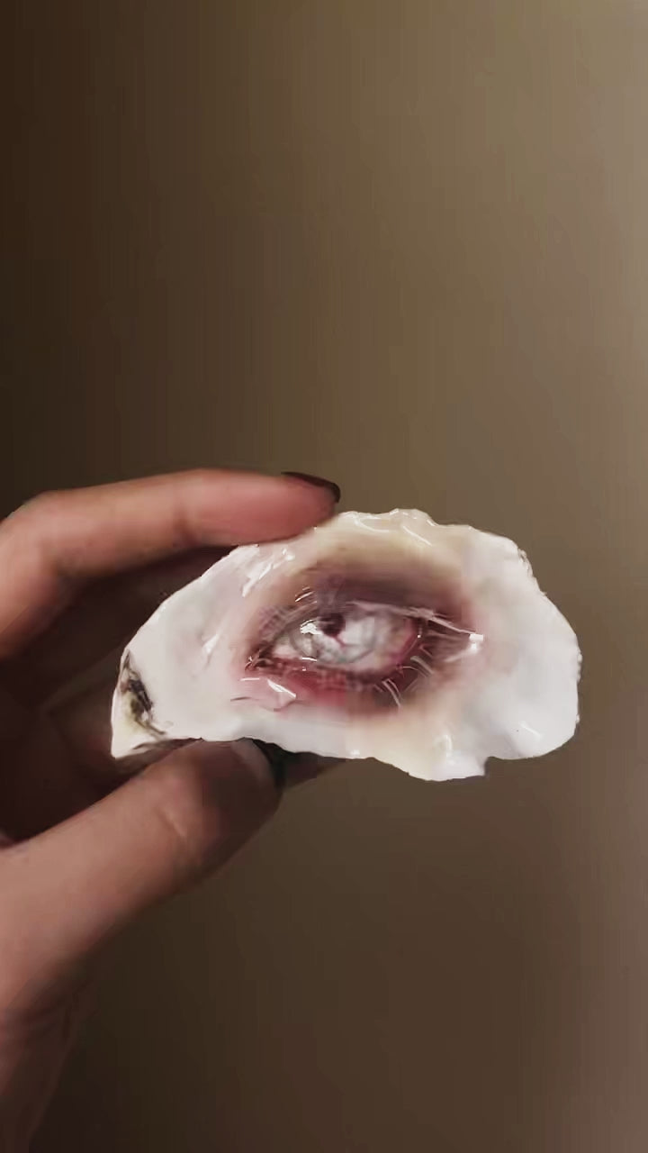 Lilith Scarlet Wound — Wounded Oyster Eye