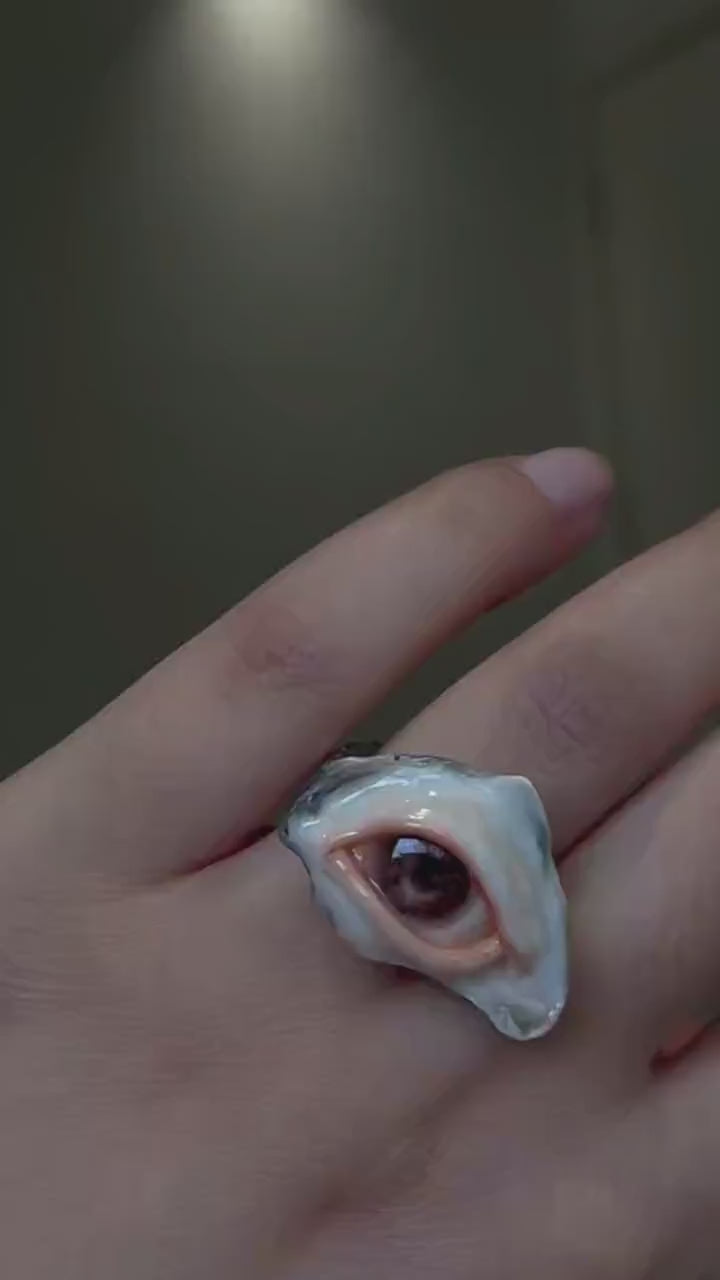 Ready to Ship Brown Pupil Oyster Eye Ring — product video