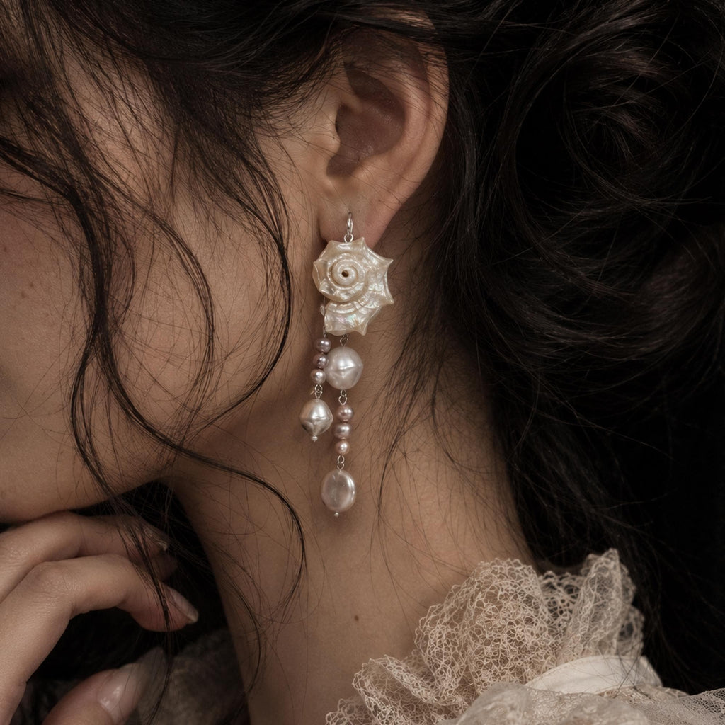 Natural Conch Shell Bridal Hair Comb — view 7