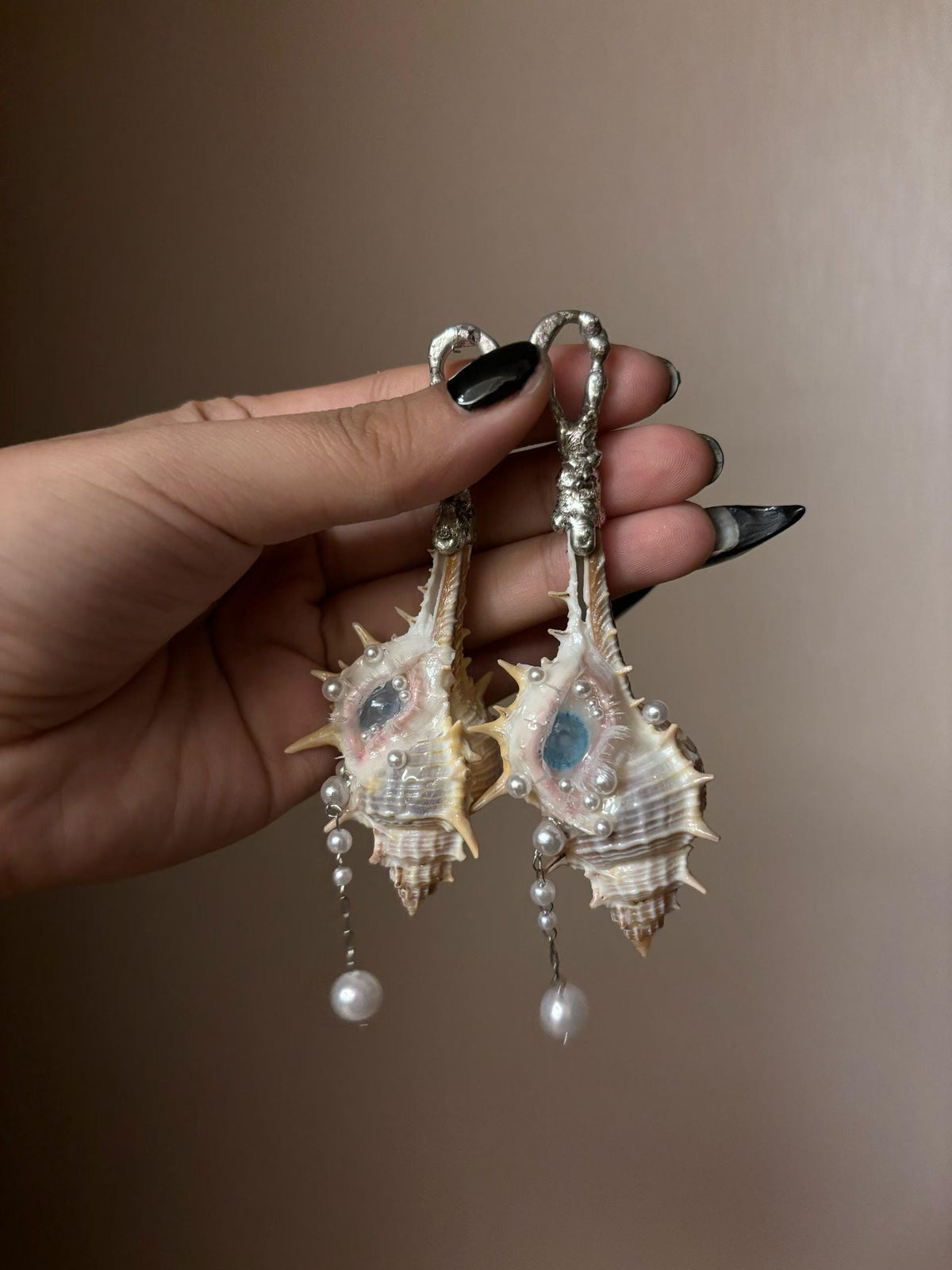 Conch Eye Talisman — artwork and styling view 6