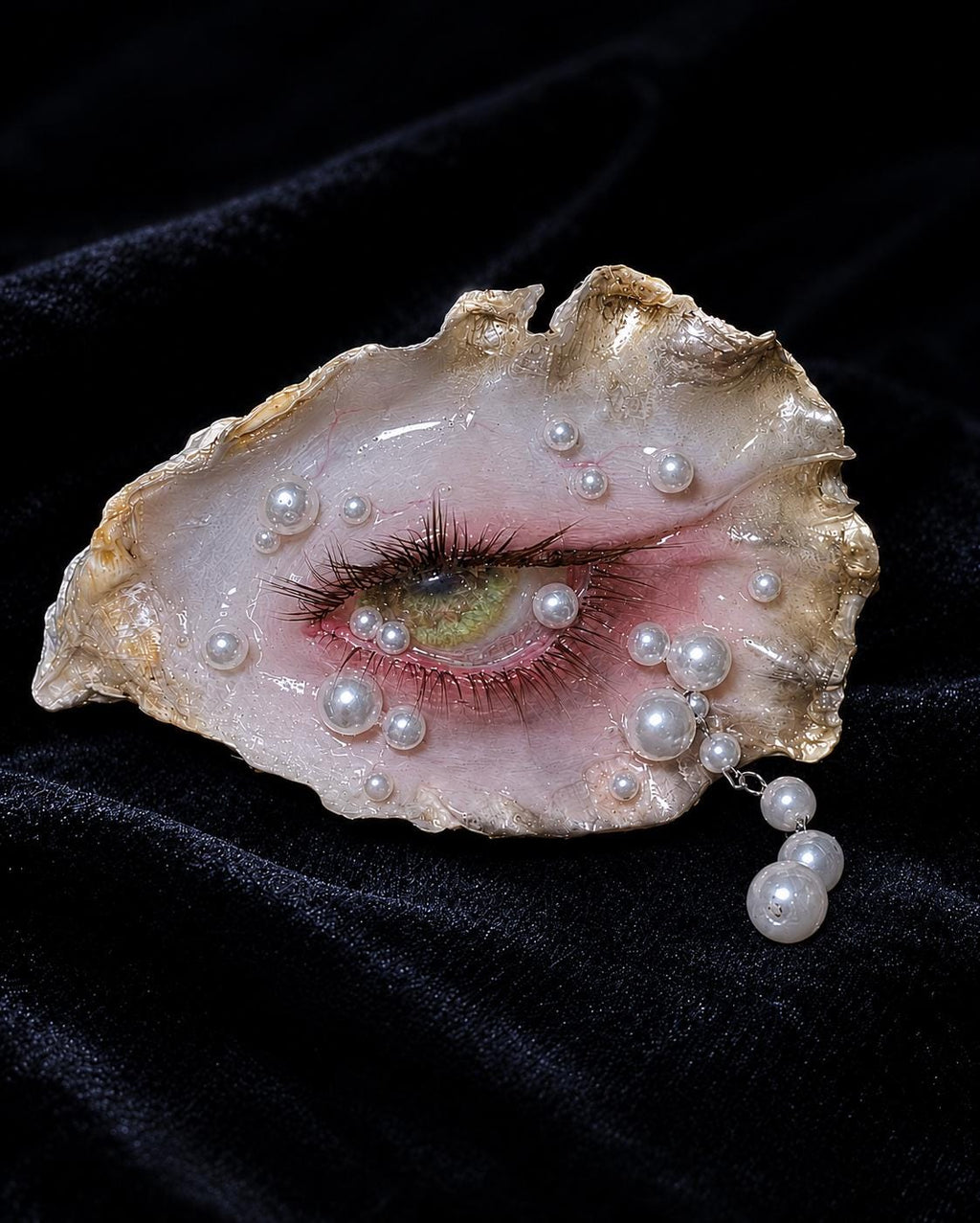 Gilded Oyster Eye — primary artwork view