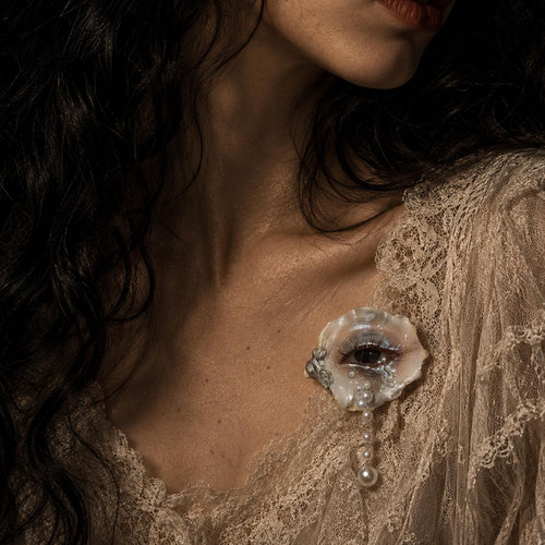 Brown Smoky Oyster Eye Brooch — primary view