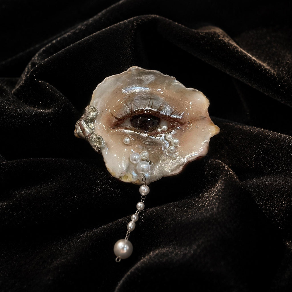 Brown Smoky Oyster Eye Brooch — view 2