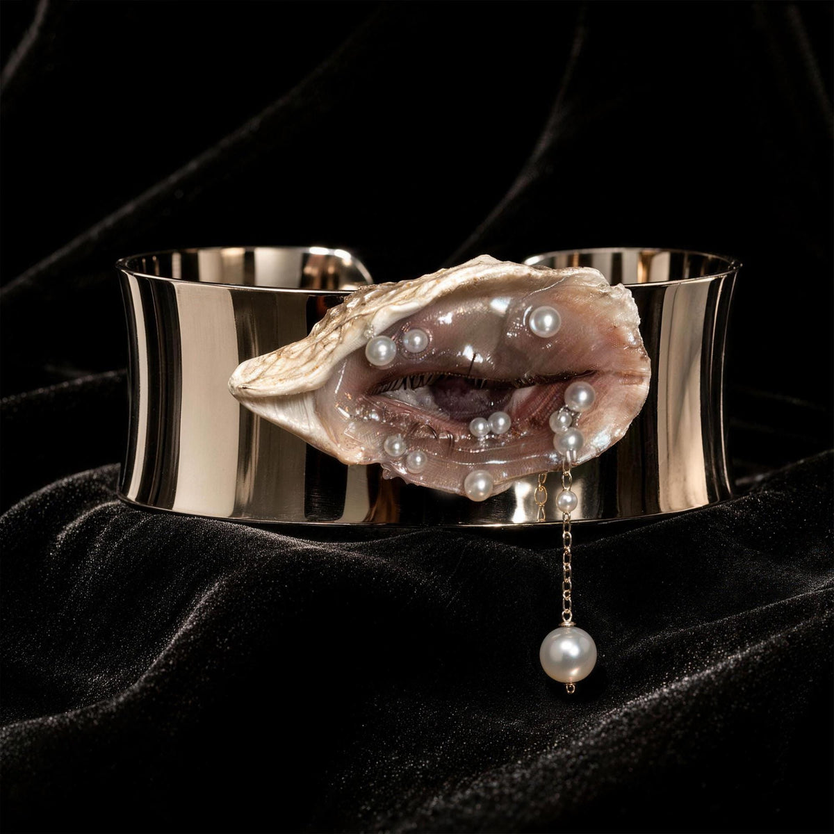 Gilded Oyster Eye Cuff — primary artwork view