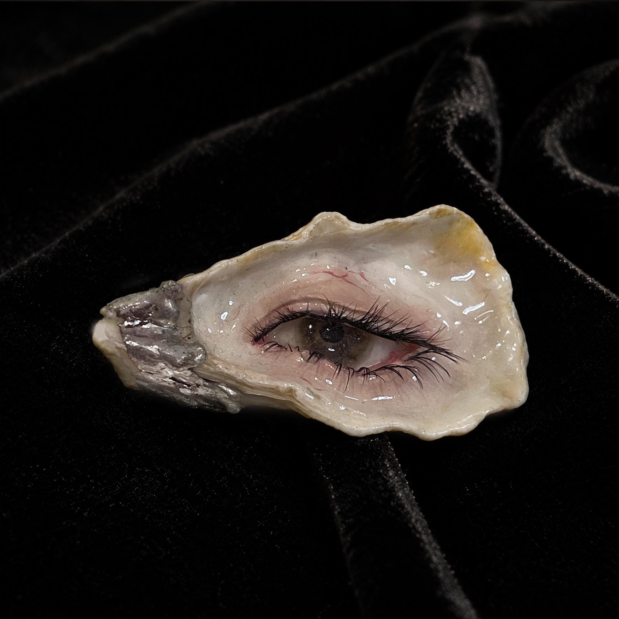 Nyra Black-Lash Oyster Eye — primary artwork view